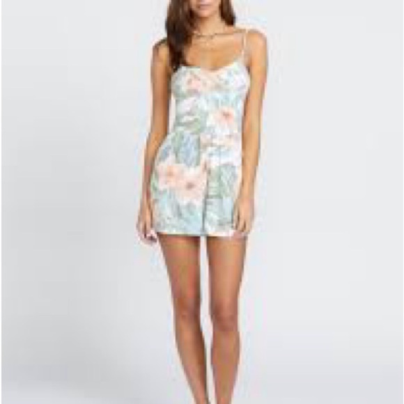 Volcom Had Me At Aloha Romper - Picture 1 of 6